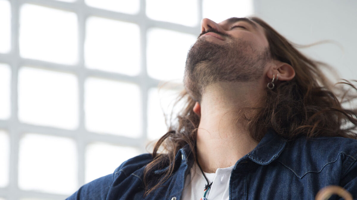 Andrés Suárez brilla con luz propia en el Teatro de La Luz de Madrid