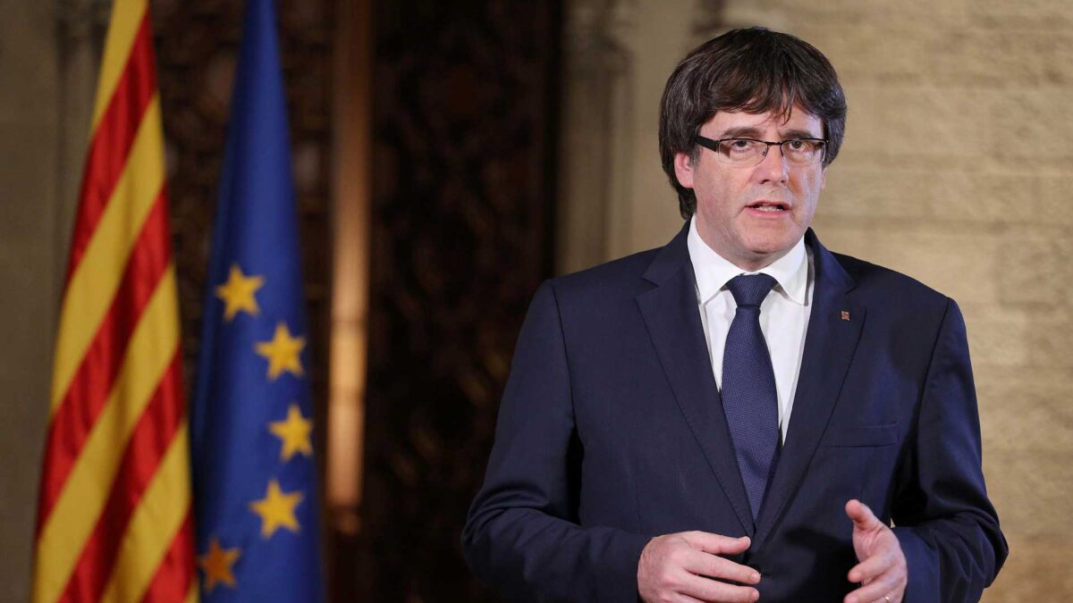 Puigdemont presenta sus alegaciones al 155 y retrasa su comparecencia pública