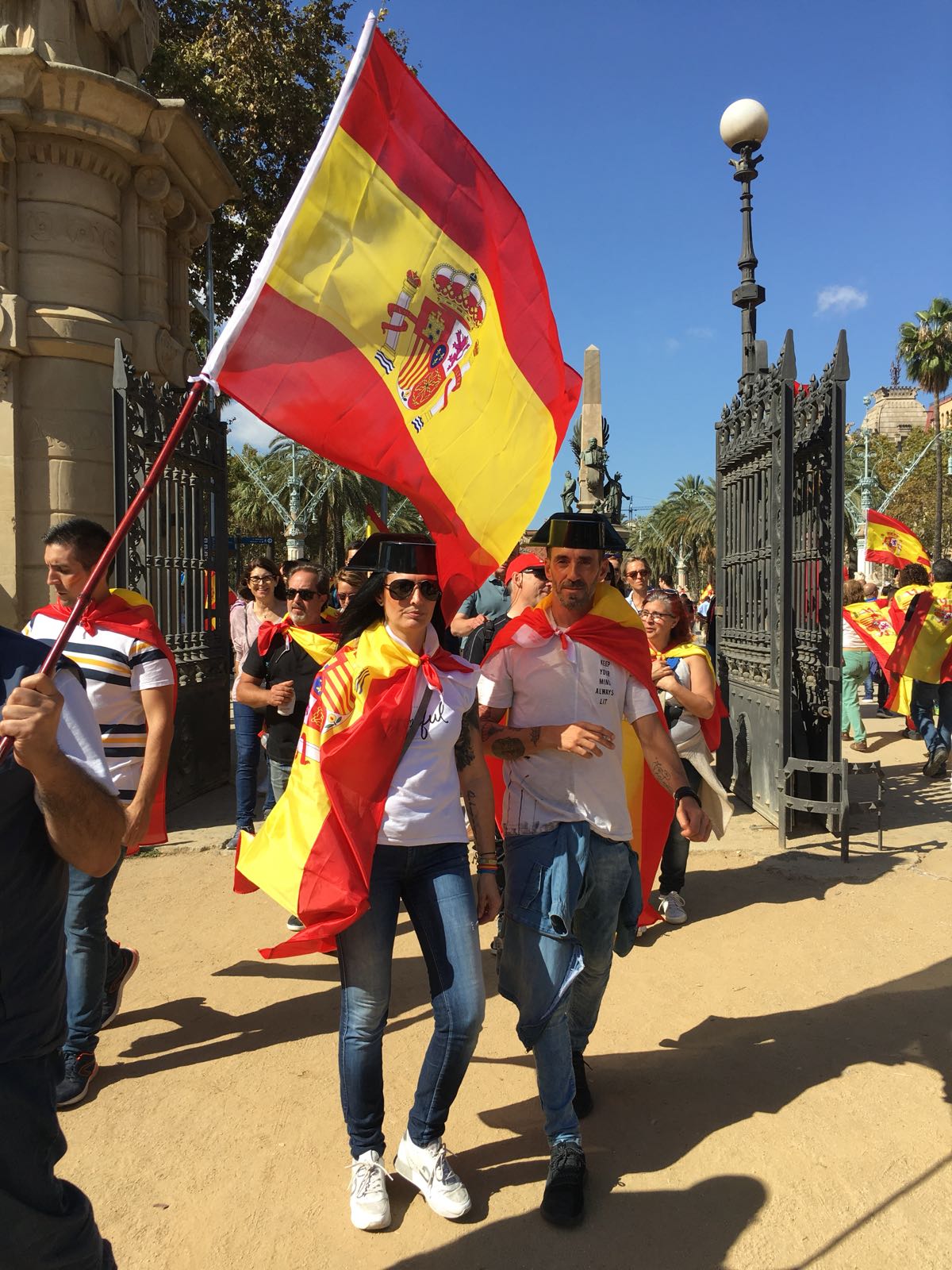 La manifestación a favor de la unidad de España en Barcelona, en imágenes 10