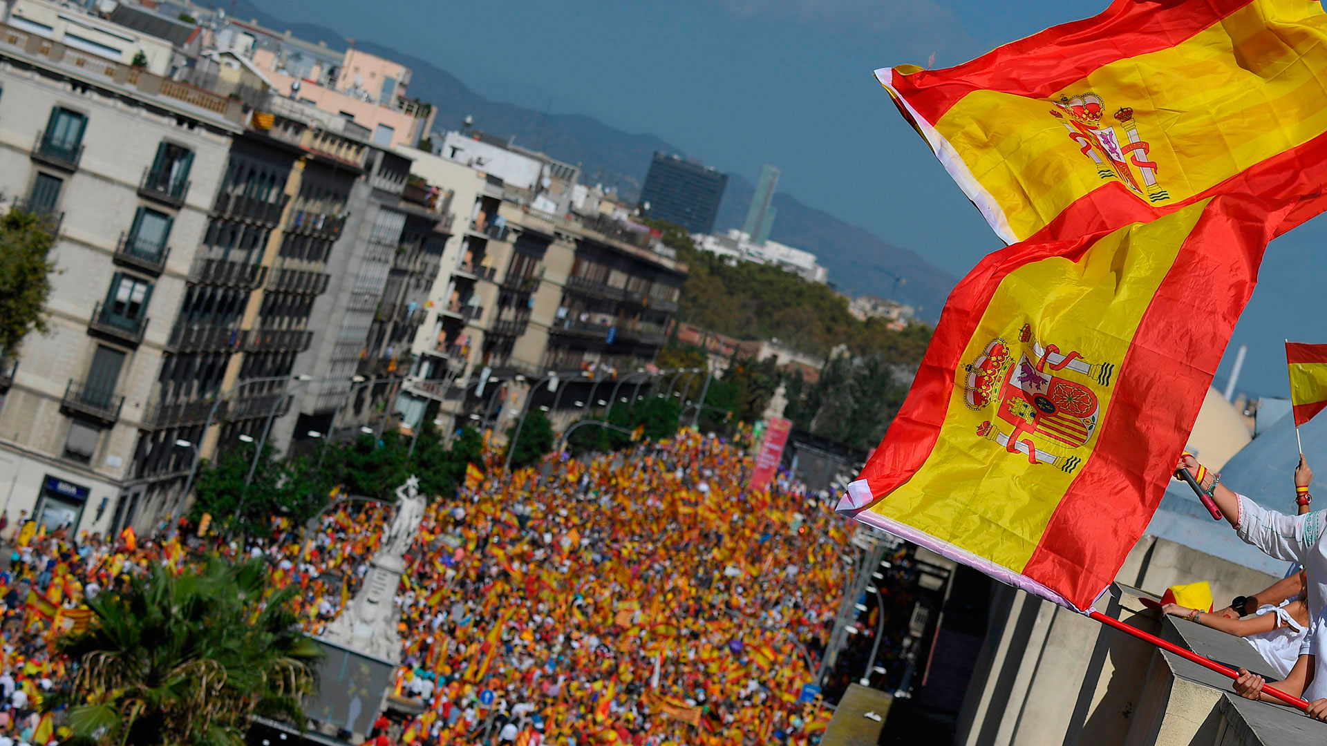 La manifestación a favor de la unidad de España en Barcelona, en imágenes 12