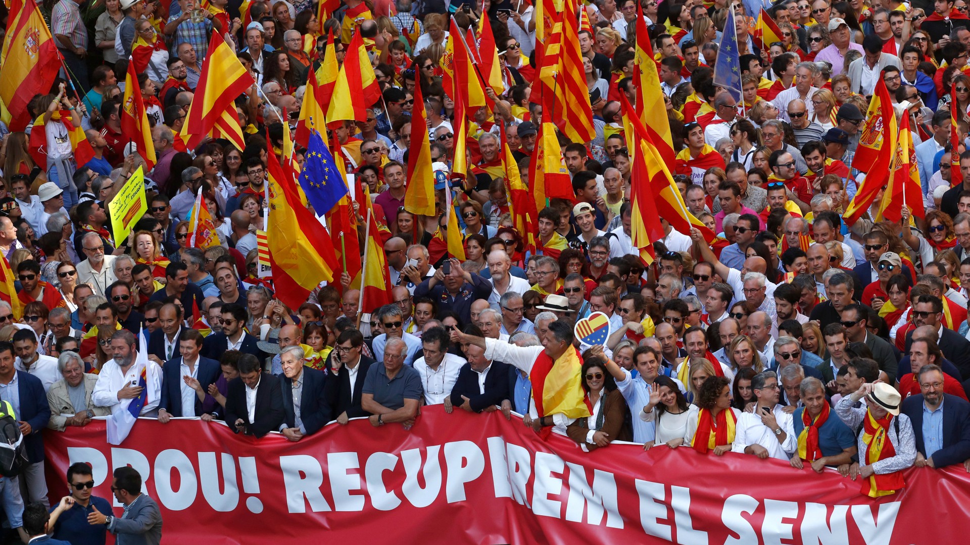 La manifestación a favor de la unidad de España en Barcelona, en imágenes