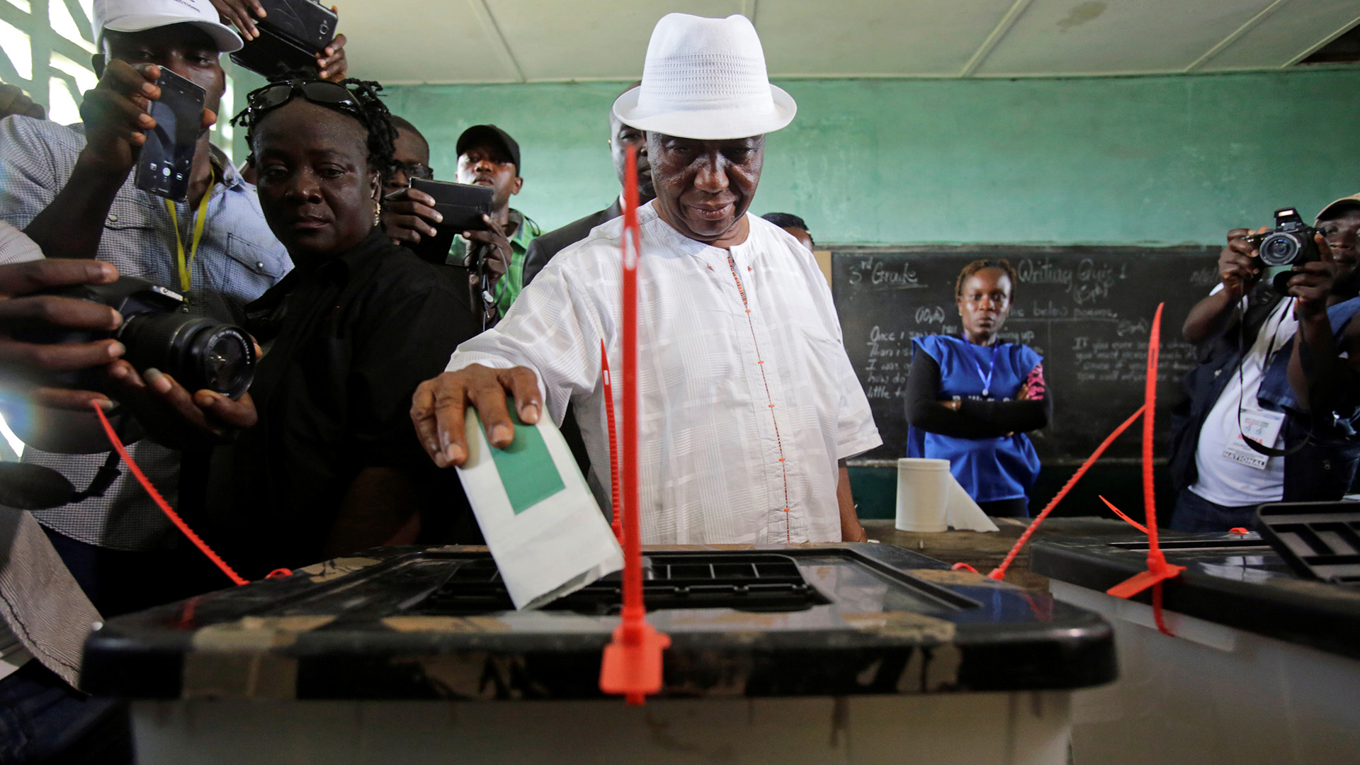 Liberia vota para suceder a Ellen Johnson-Sirleaf, primera presidenta africana 1
