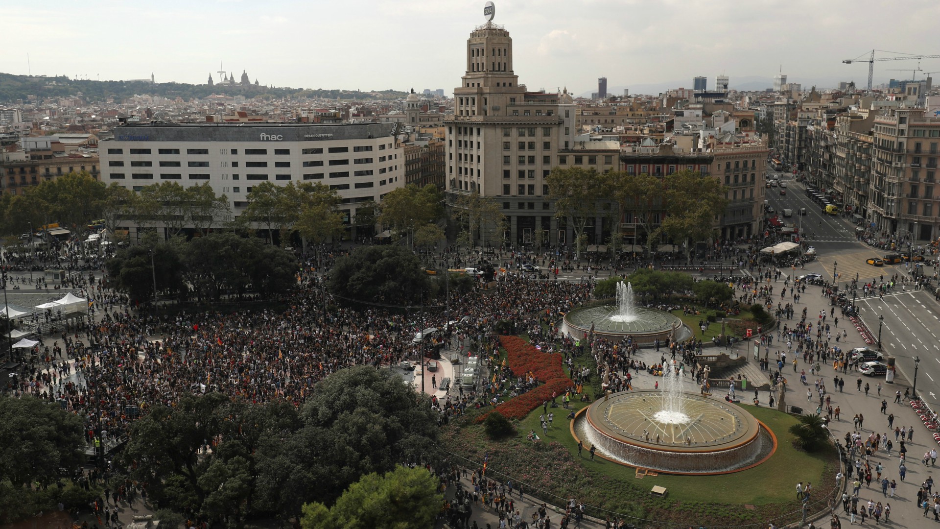Políticos e intelectuales se suman a la manifestación del 8-O en Barcelona contra la independencia