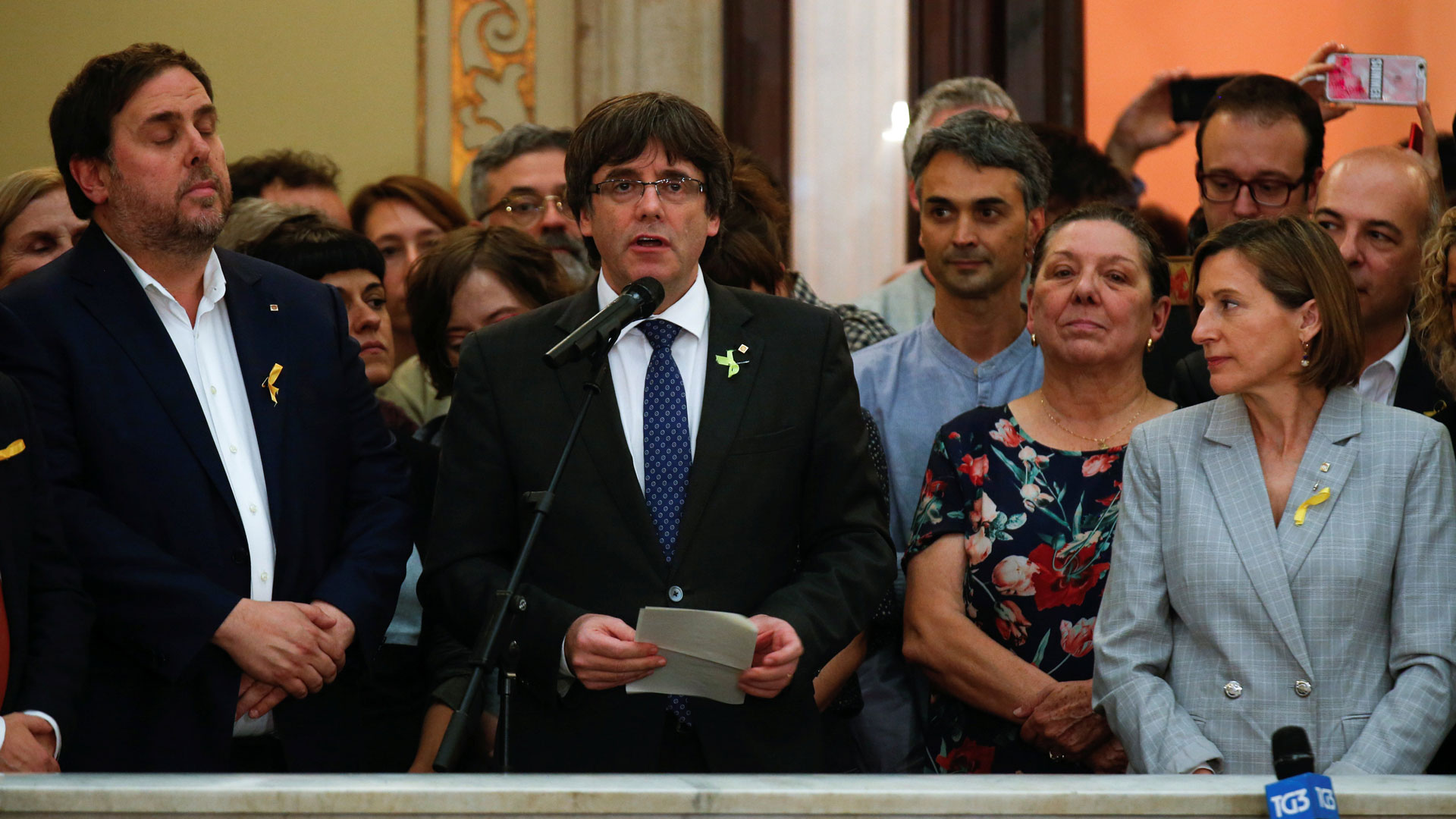 Puigdemont asegura que el Parlament "ha aplicado el mandato legítimo" de las elecciones de 2015