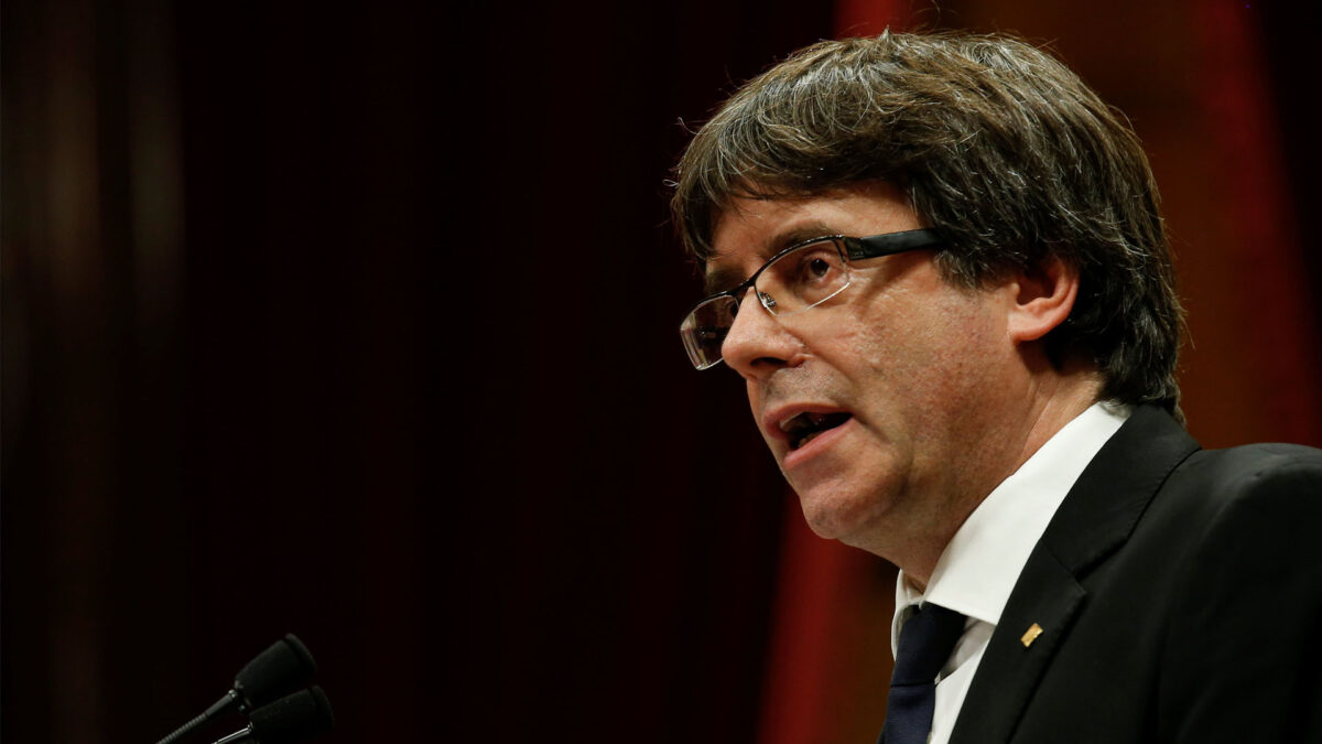 Puigdemont no concreta si declaró la independencia y pide a Rajoy dos meses para negociar