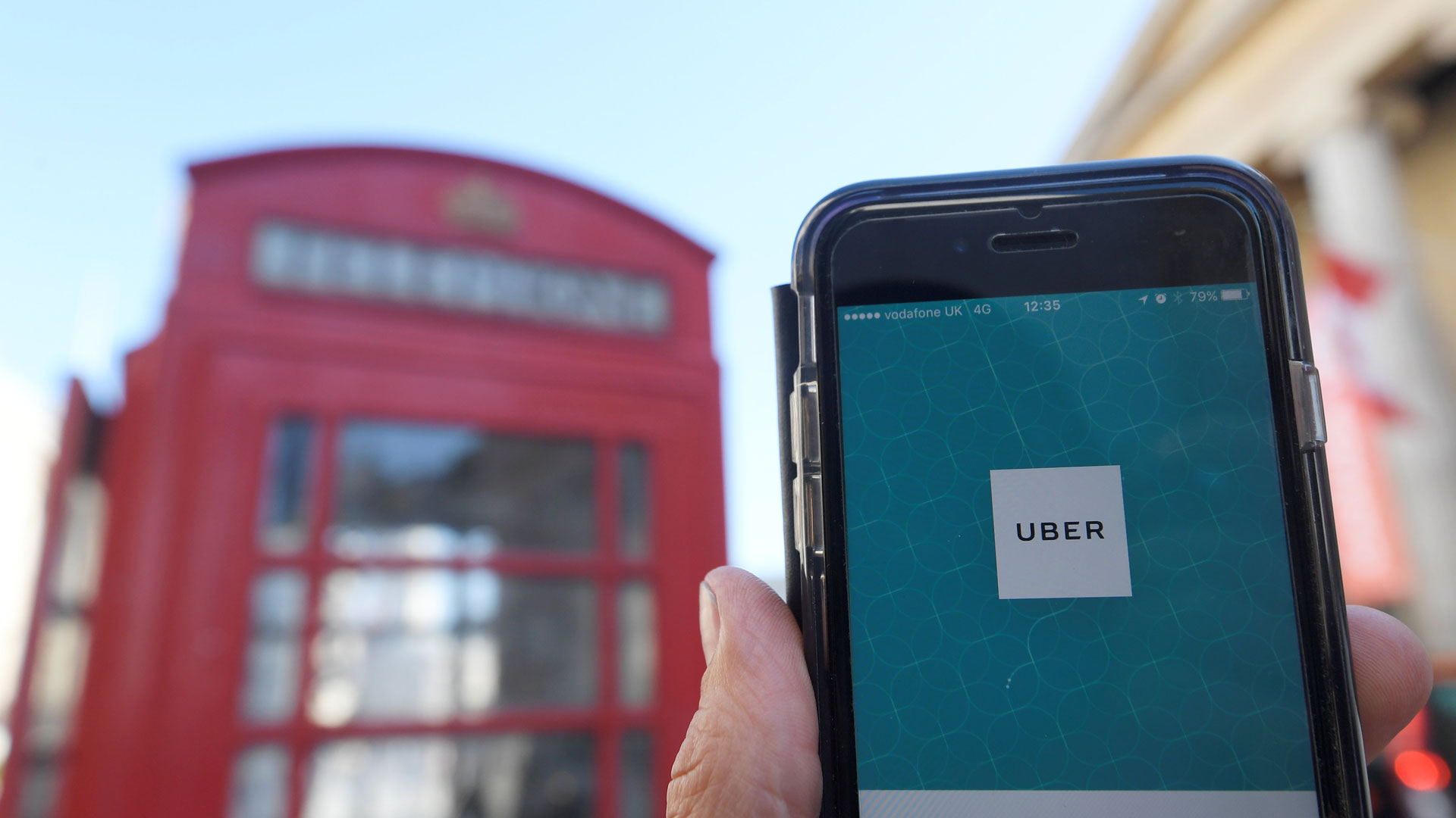 Uber recurre su prohibición a operar en Londres