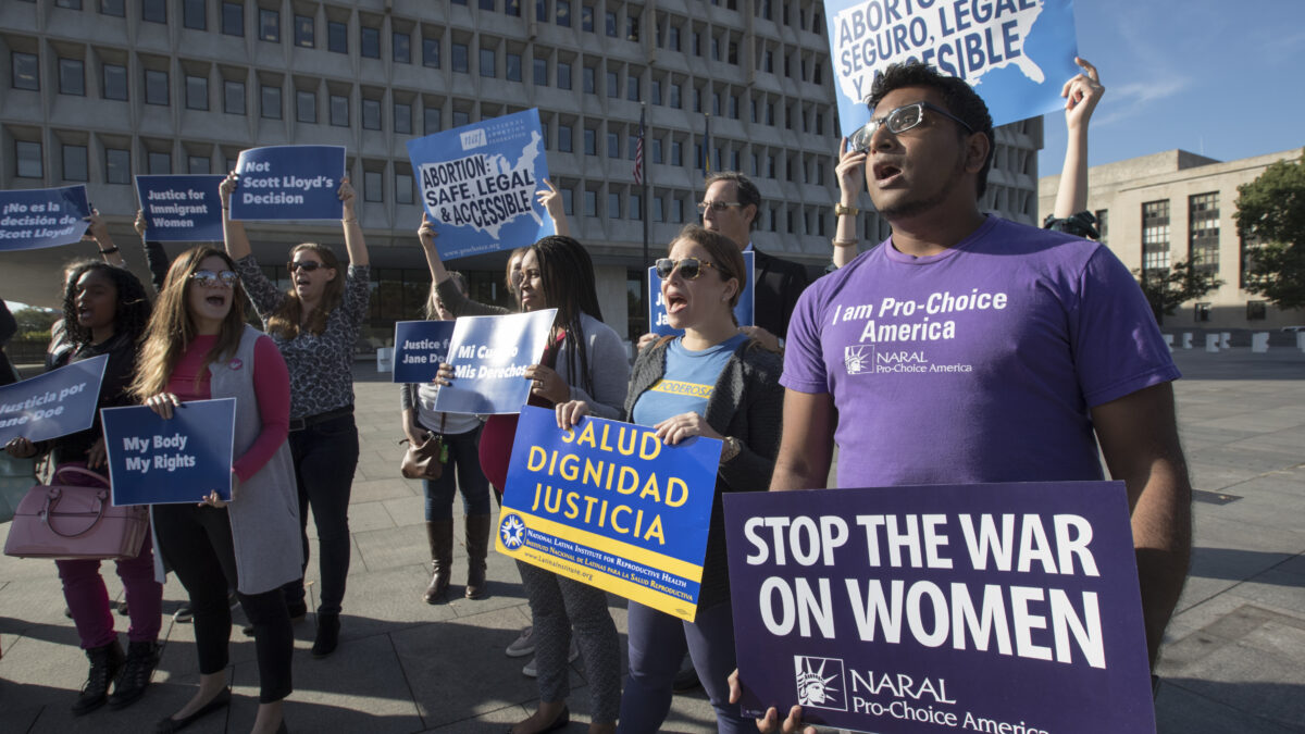 Un tribunal de EEUU ordena a Trump permitir el aborto de una menor inmigrante