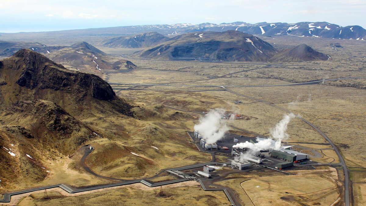 Una planta de energía en Islandia convierte el CO2 en roca para luchar contra el cambio climático