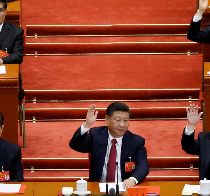 Xi Jinping entra en los estatutos del Partido Comunista de China, como Mao
