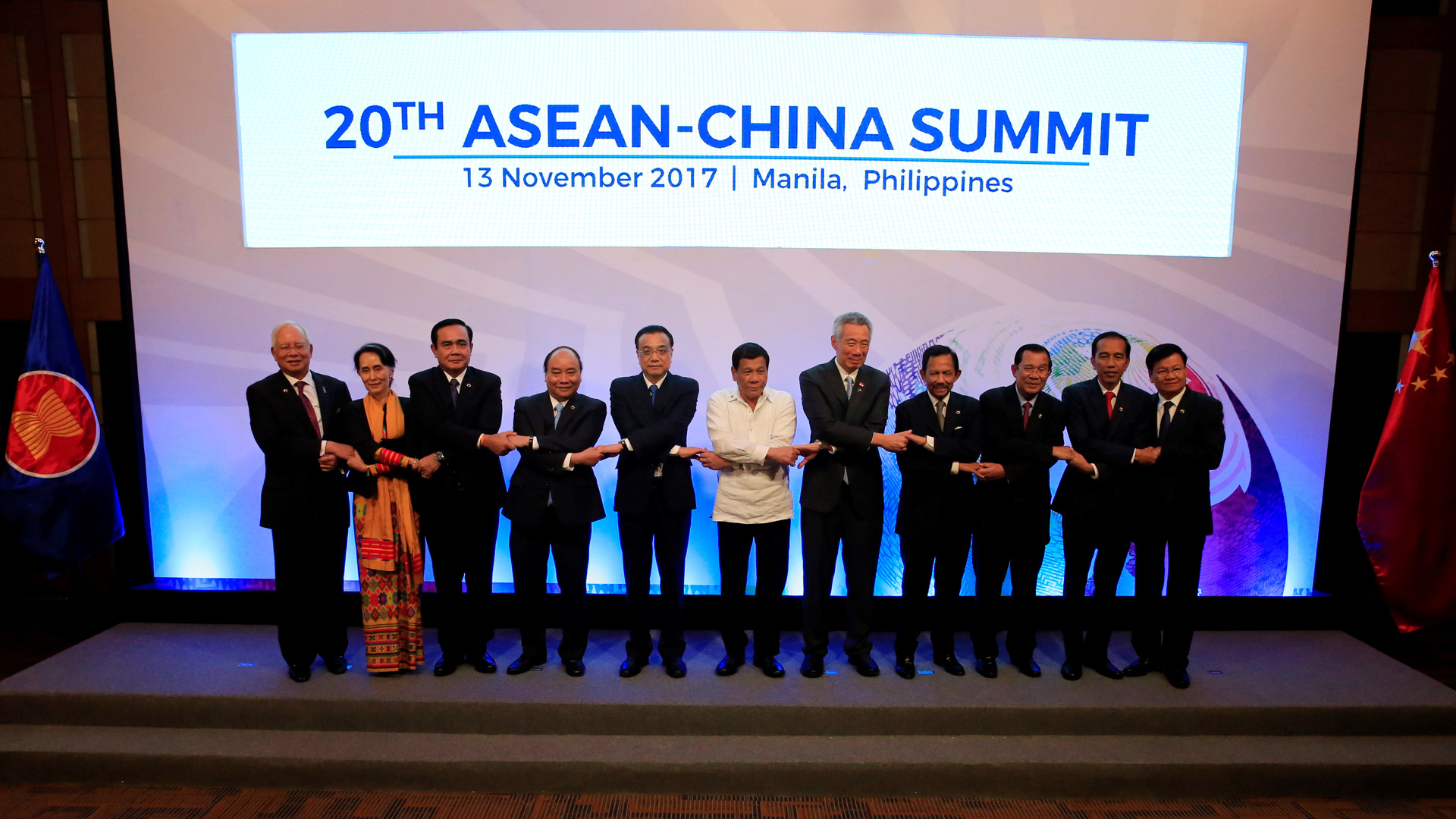 ASEAN y Pekín se comprometen a evitar la fuerza en el mar de China Meridional