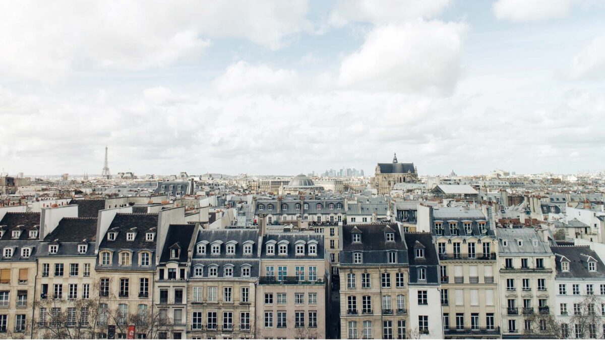 Airbnb prohíbe a los propietarios alquilar una vivienda más de 120 días al año en París