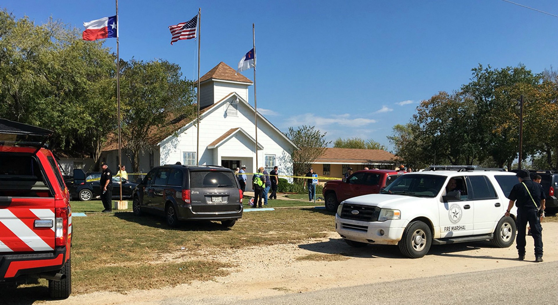 Al menos 26 muertos en un tiroteo en una iglesia de Texas