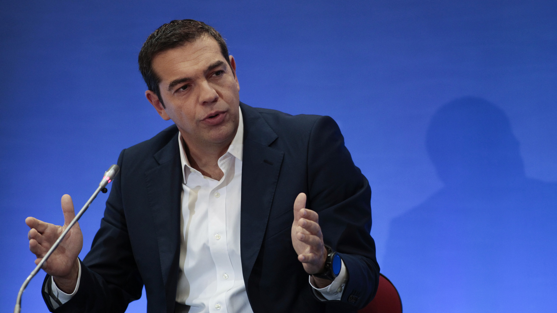 Tsipras repartirá entre la población griega 1.400 millones euros del excedente fiscal