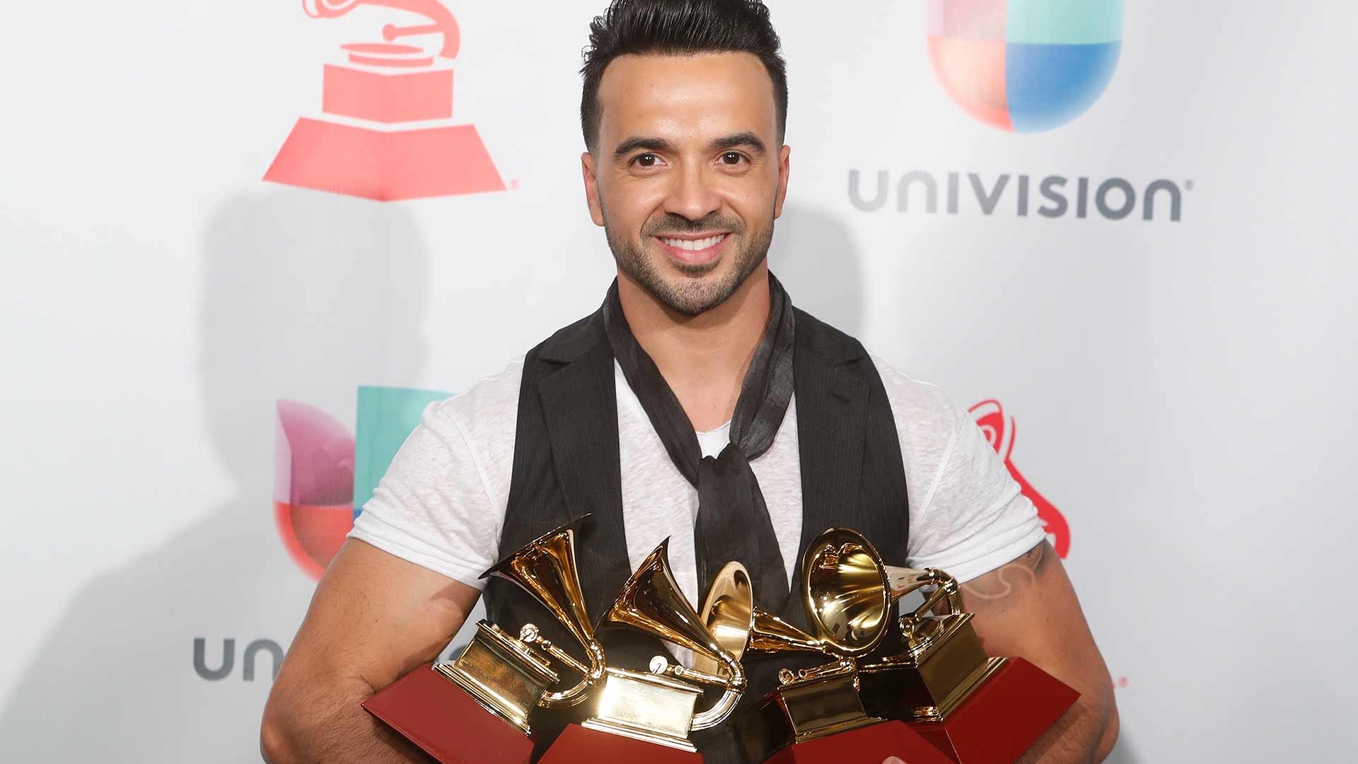 'Despacito' arrasa en los Grammy Latino y se proclama como la canción del año