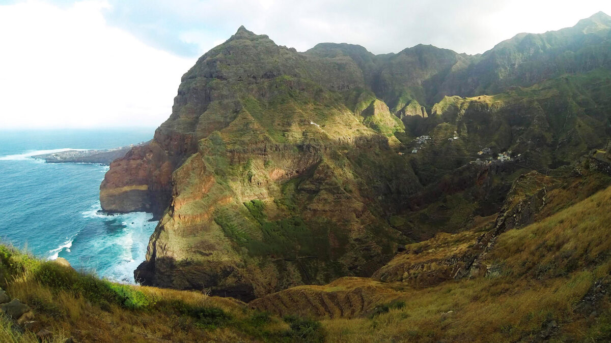 Cabo Verde quiere funcionar solo con energías renovables en 2025