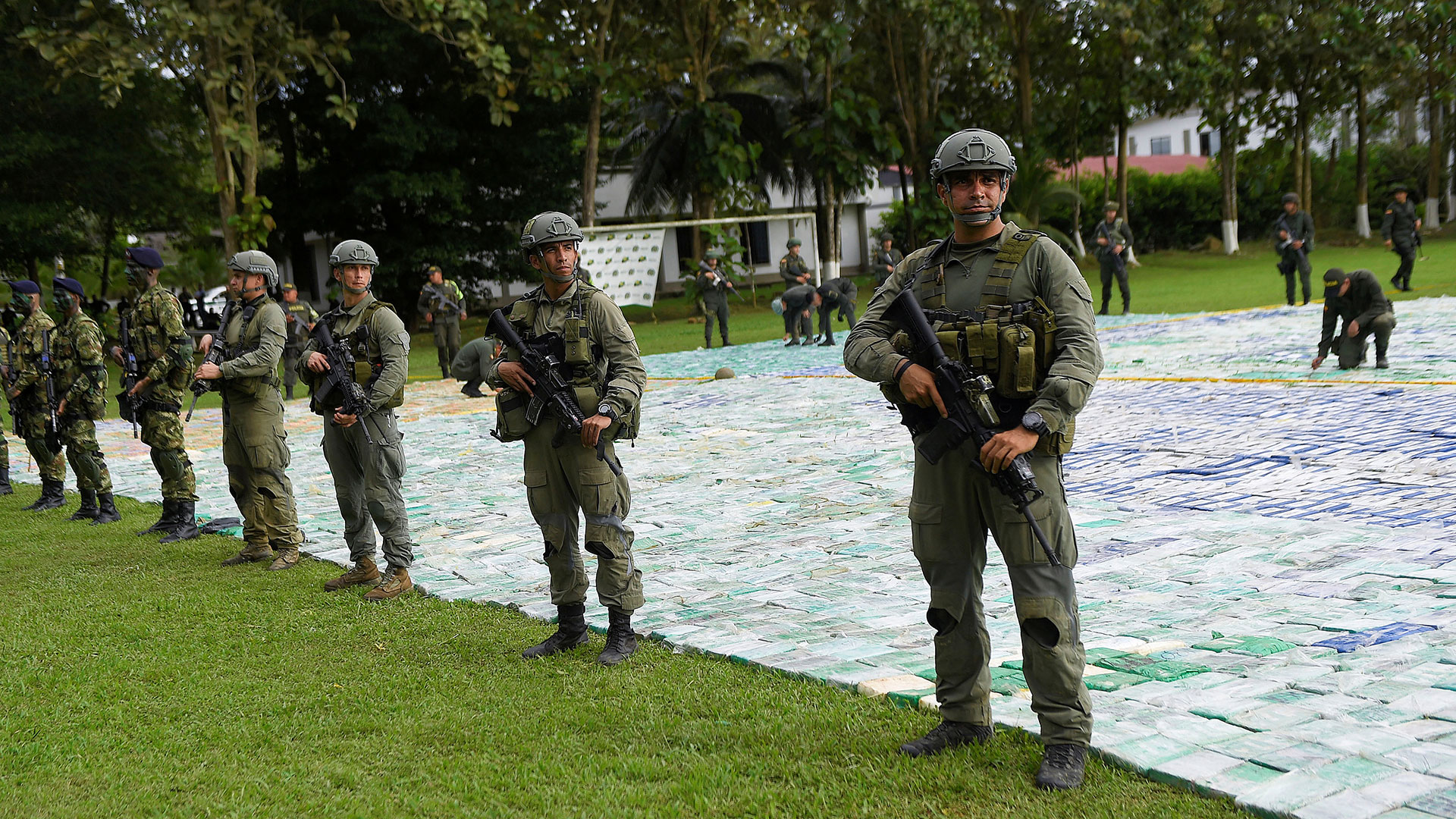 Colombia confisca 12 toneladas de cocaína en su mayor redada de drogas 1
