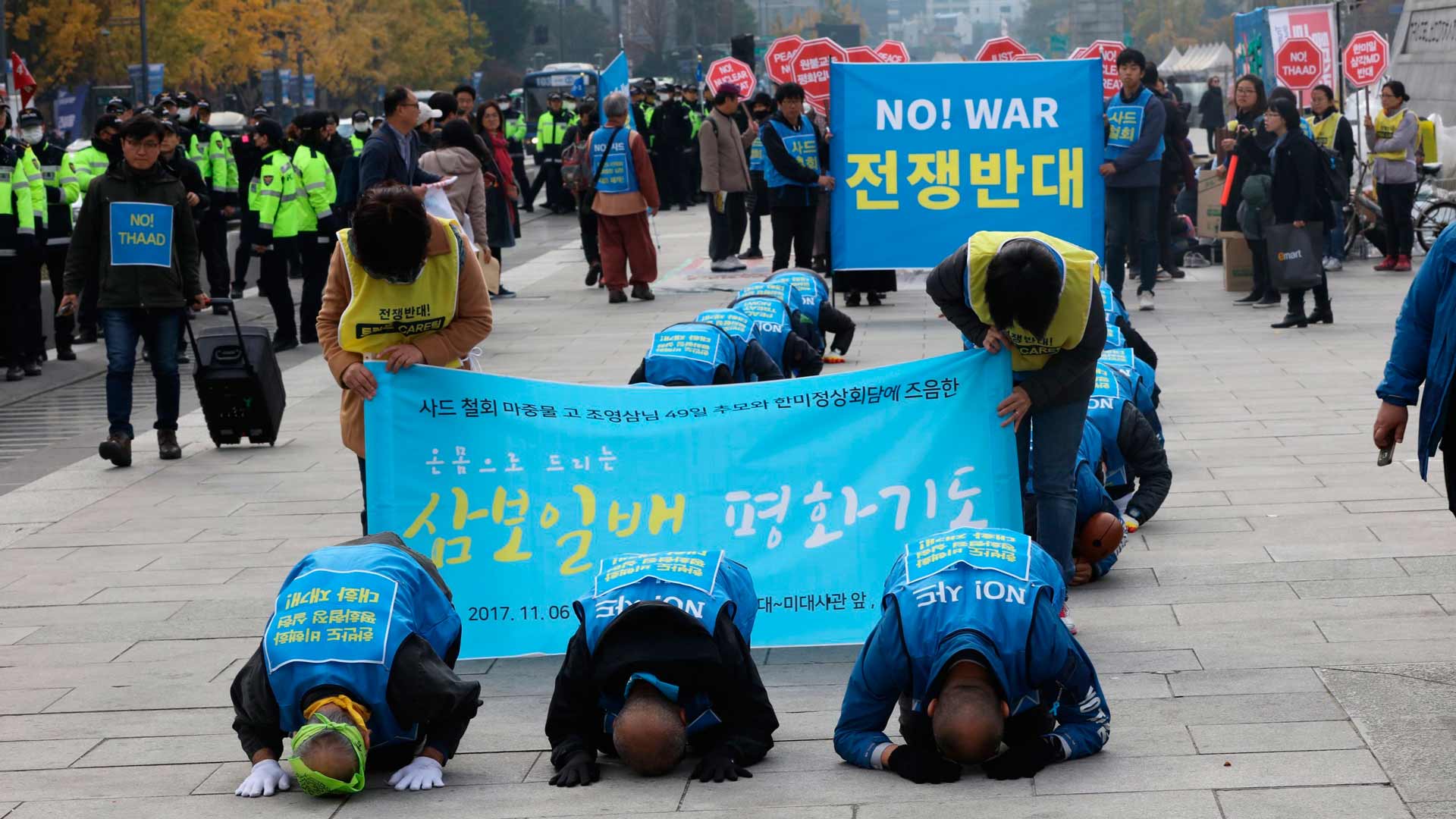 Corea del Sur espera a Donald Trump entre protestas
