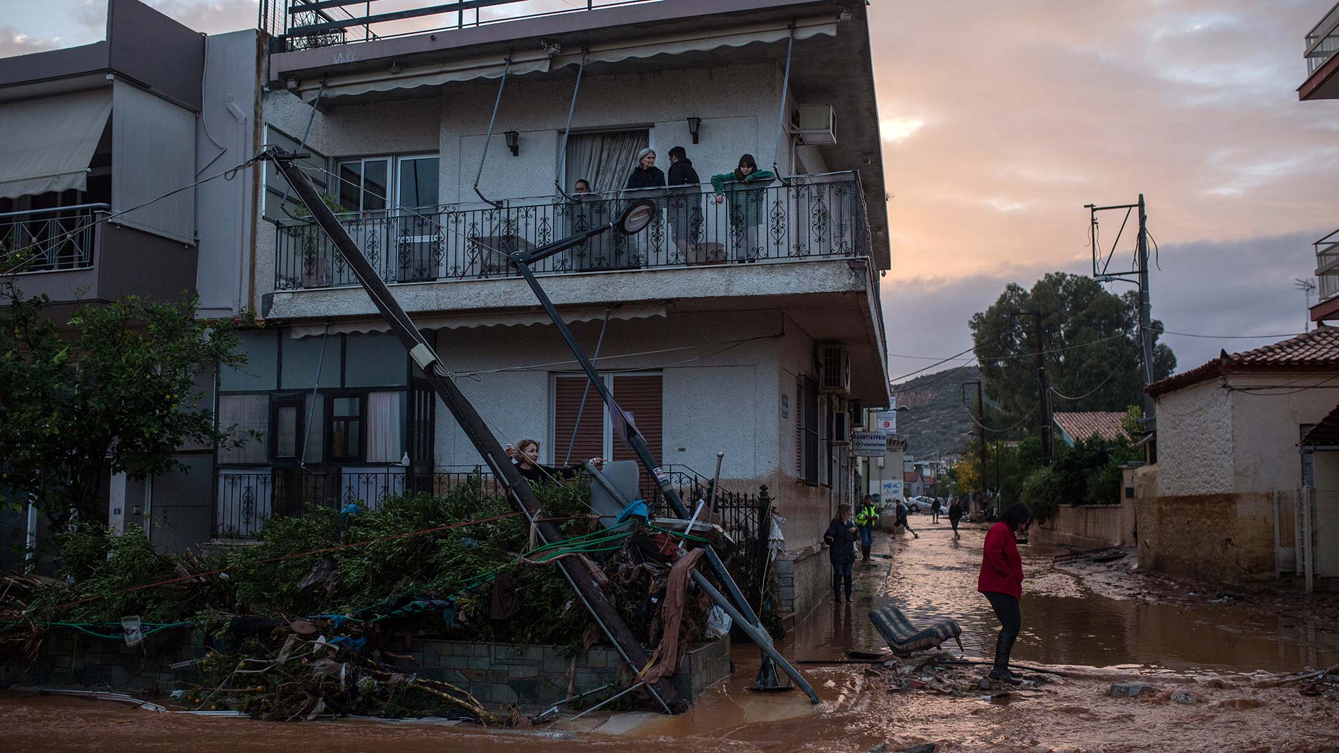 Declaran luto nacional en Grecia tras la muerte de 15 personas a causa de las inundaciones 1