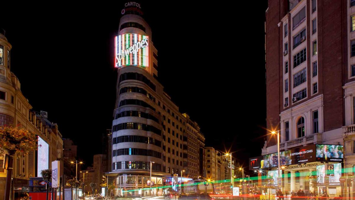 El Ayuntamiento de Madrid restringirá el tráfico de la Gran Vía por Navidad