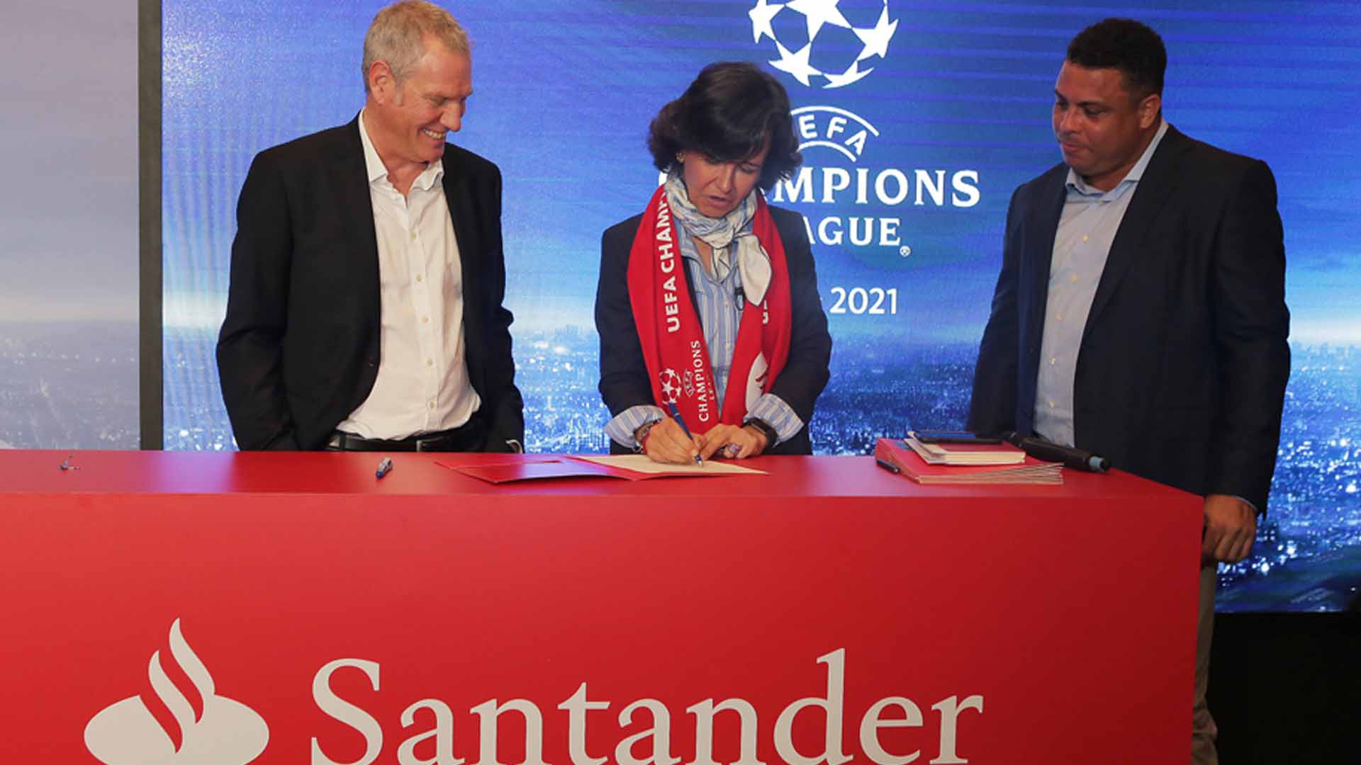 El Banco Santander patrocinará la UEFA Champions League a partir de 2018/2019