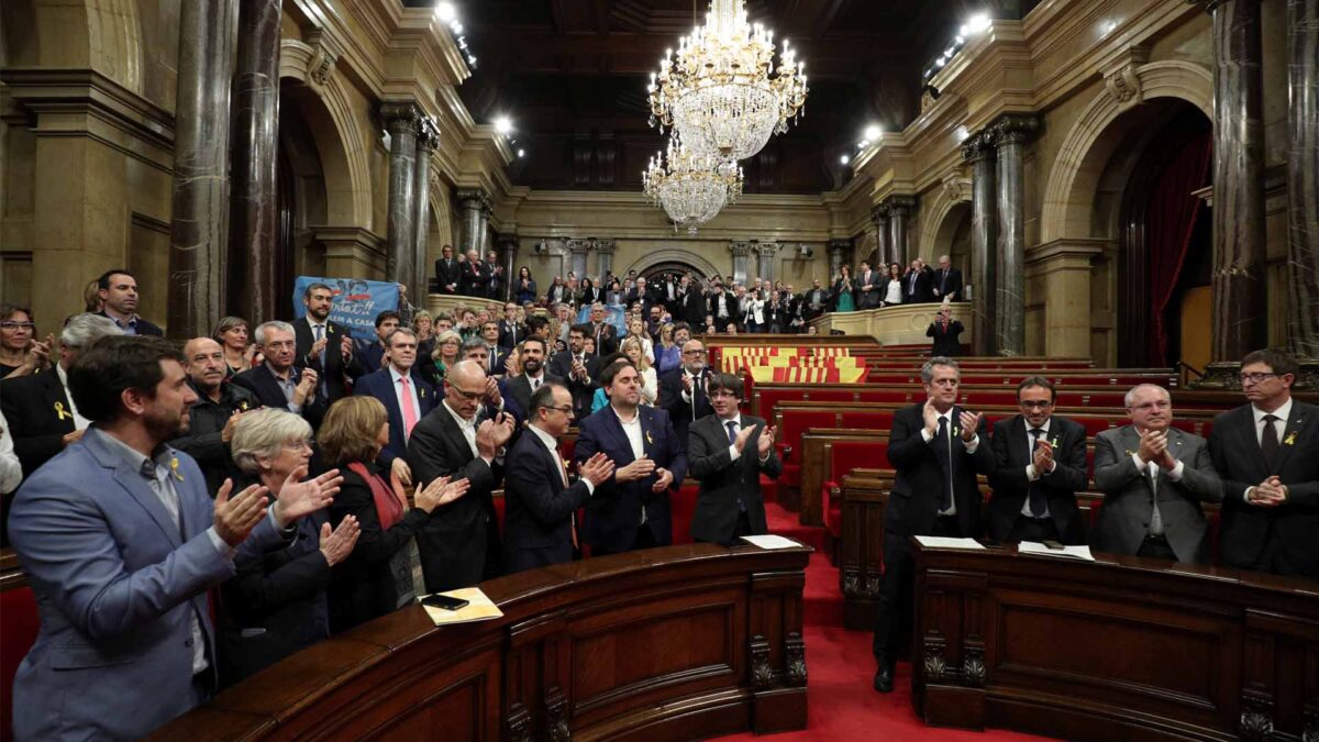 El TC avala la polémica reforma exprés del Reglamento del Parlament