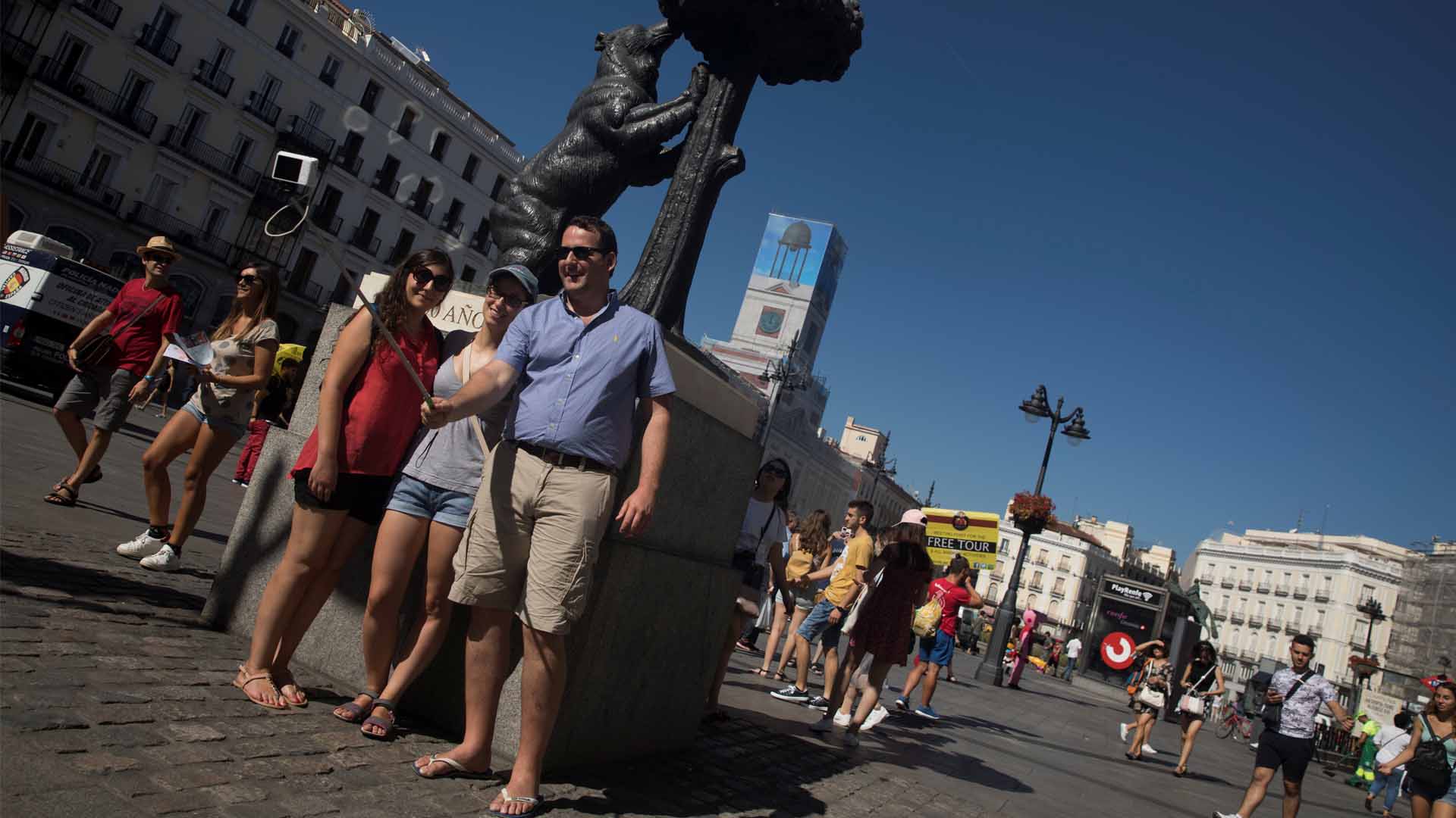 España recibe 7,3 millones de turistas internacionales en octubre, un 1,8% más que en 2016