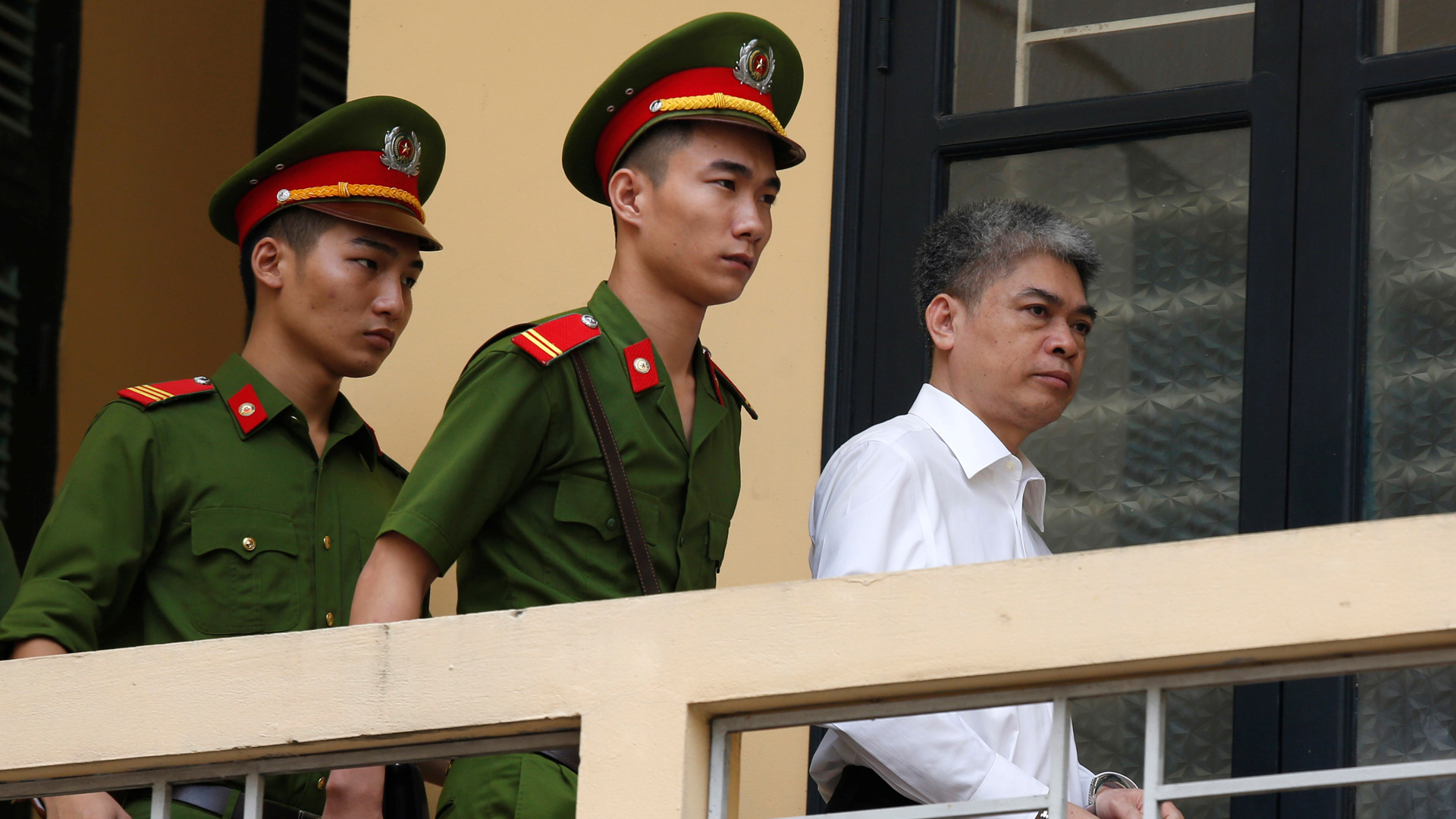 Human Rights Watch insta a Vietnam a liberar a los presos políticos