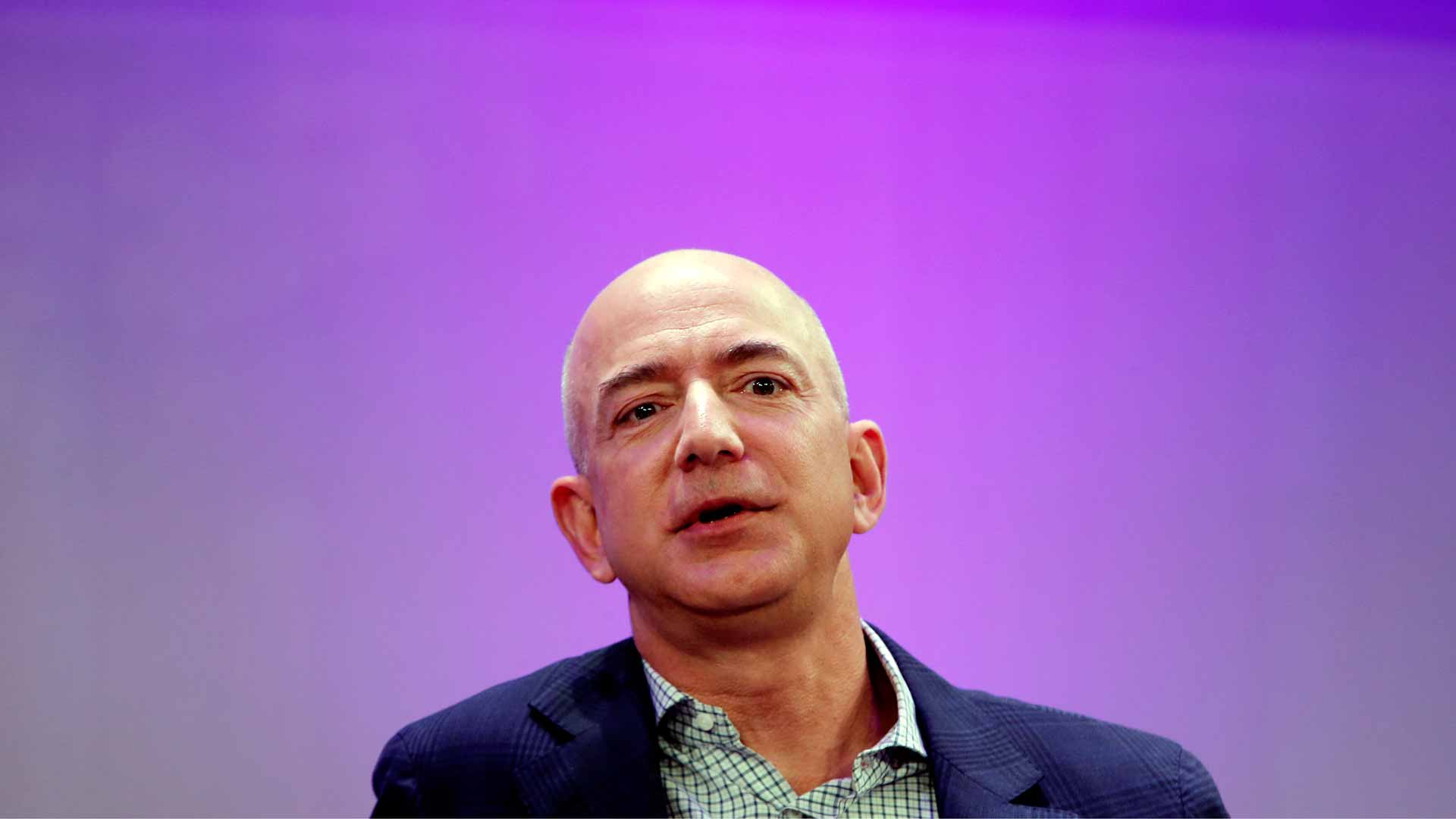 La fortuna de Jeff Bezos alcanza los 100.000 millones de dólares