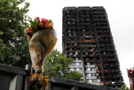La Policía cifra en 71 los muertos en el incendio de la torre Grenfell de Londres