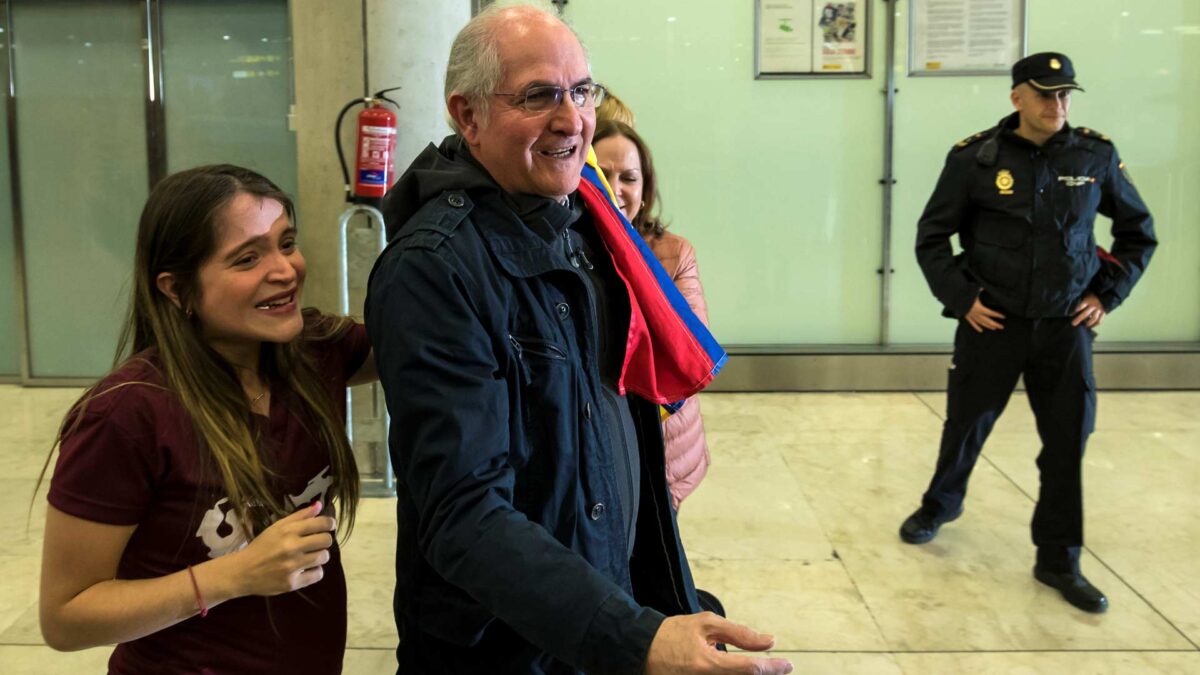 Liberan sin cargos a 7 arrestados tras 96 horas detenidos por la fuga de Ledezma