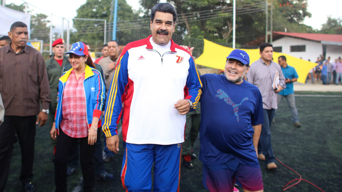 Diego Armando Maradona se declara «soldado de Maduro»