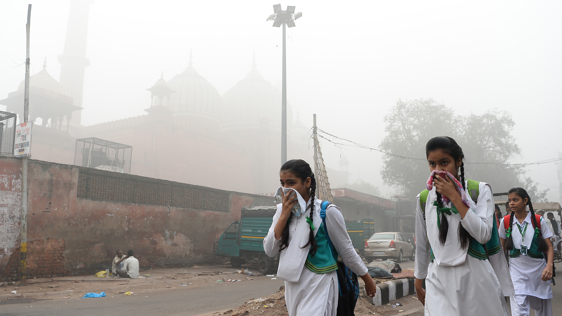 Los niños de Nueva Delhi no pueden acudir a la escuela por la contaminación
