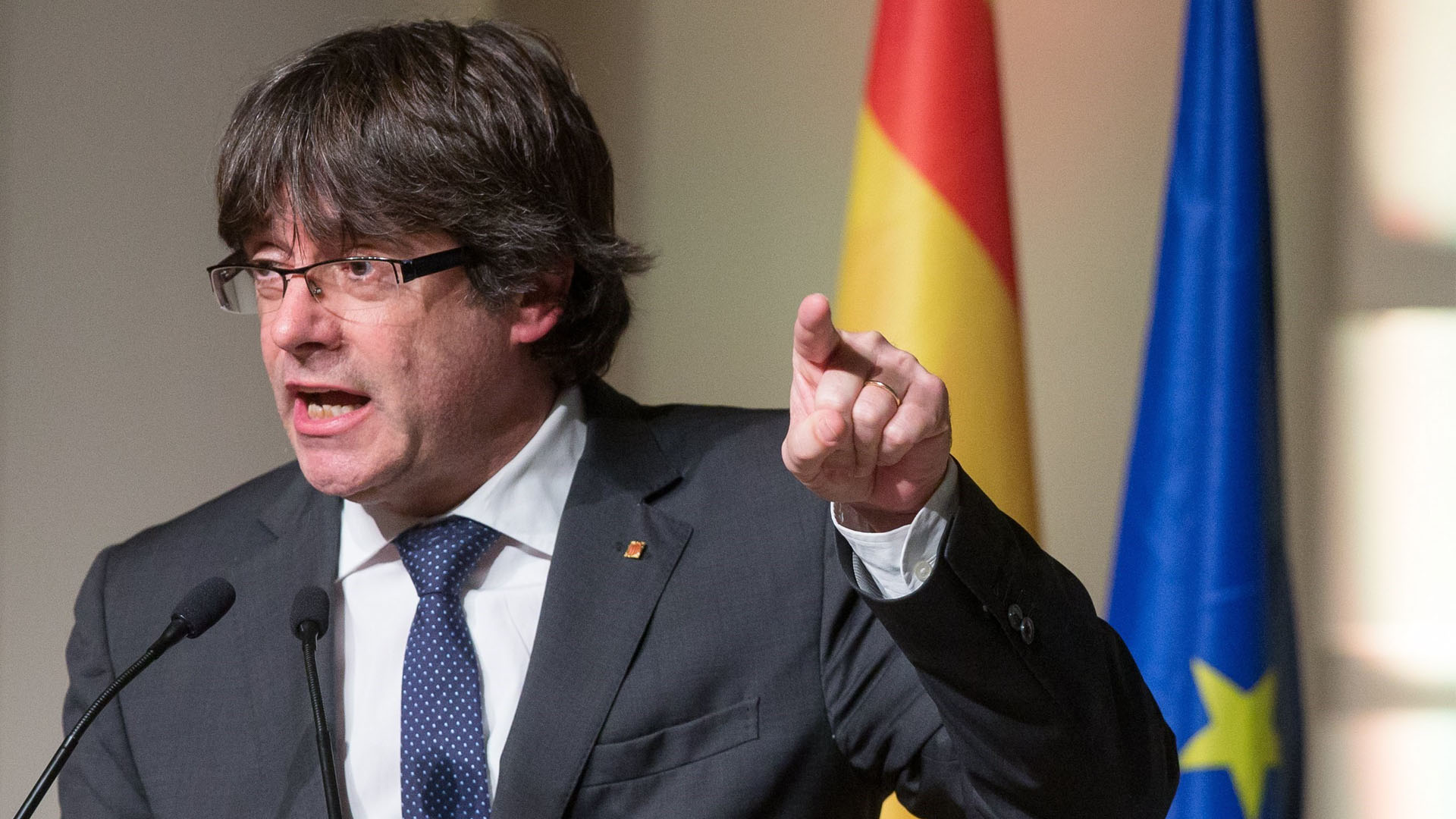 Puigdemont anuncia la creación de una «estructura estable» del «legítimo Govern» en Bruselas