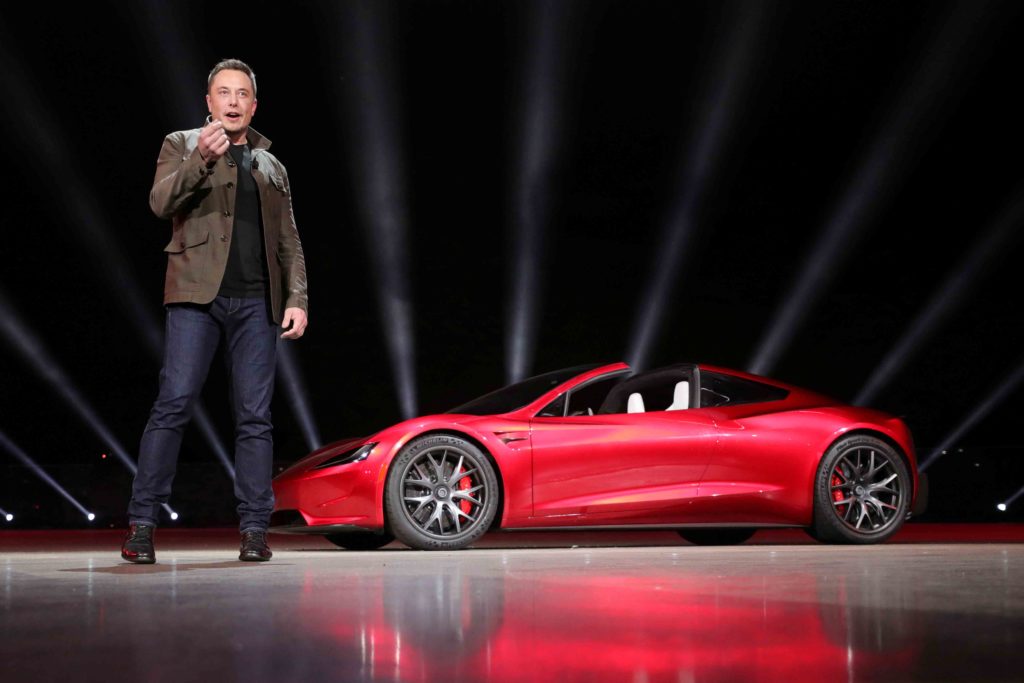 Tesla presenta su primer camión eléctrico y el deportivo más rápido del mundo 2