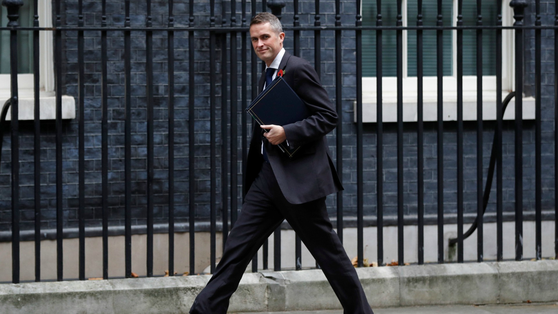 Theresa May nombra a Gavin Williamson ministro de Defensa en sustitución de Fallon