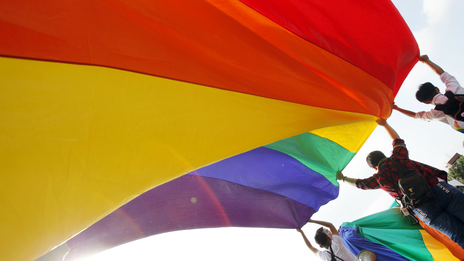 Un tribunal boliviano declara inconstitucional las bodas trans
