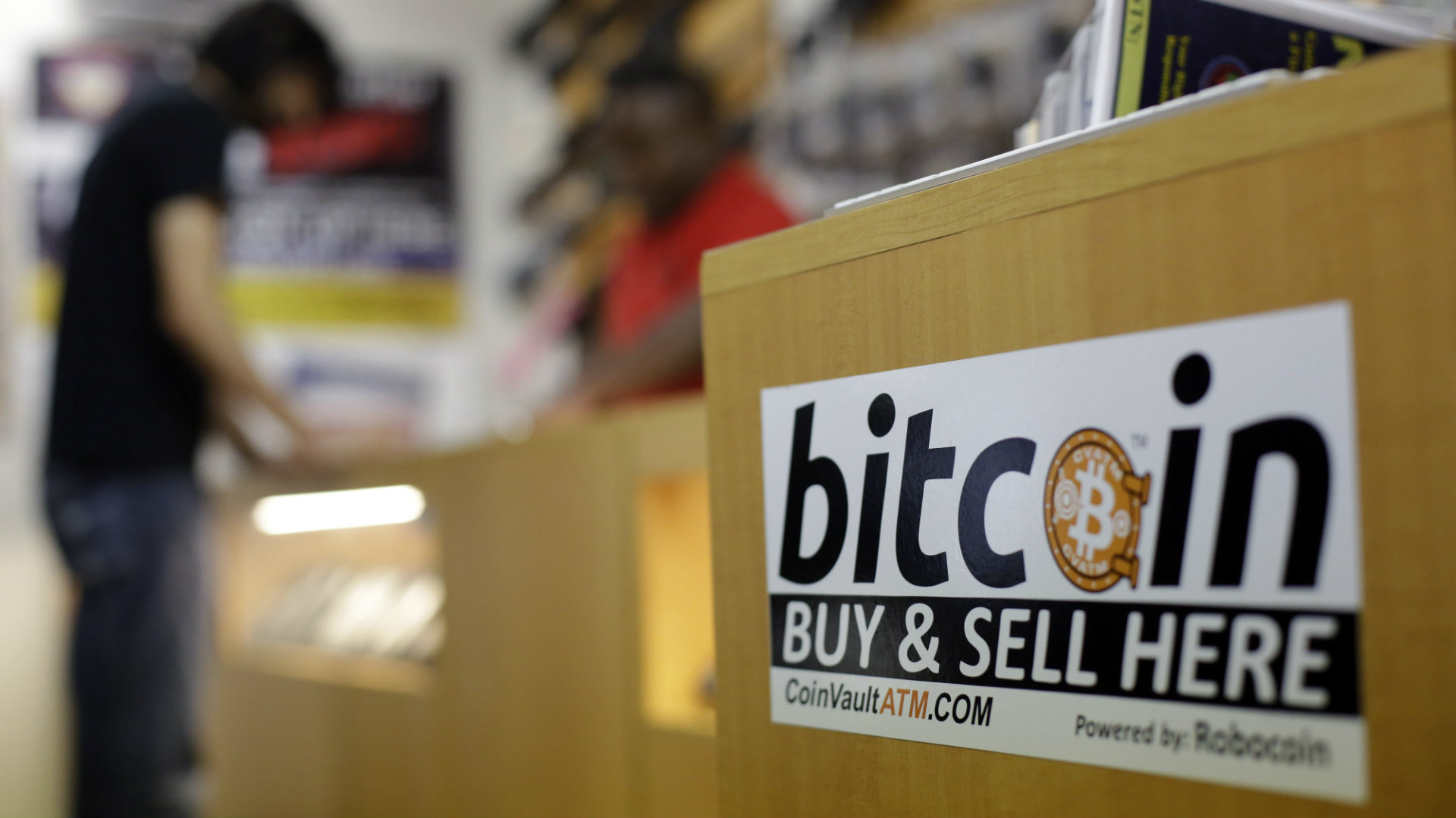 Bruselas alerta de los "riesgos" de invertir en bitcoin y pide una supervisión