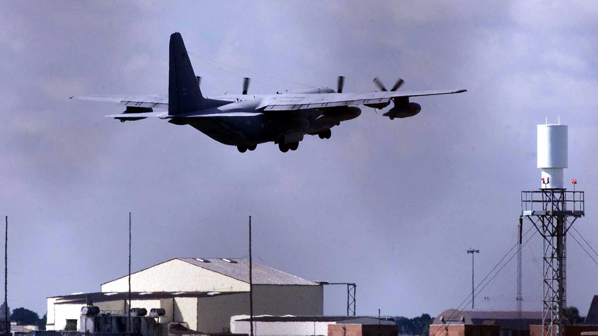 Cierran la base aérea británica de Mildenhall por un incidente de seguridad