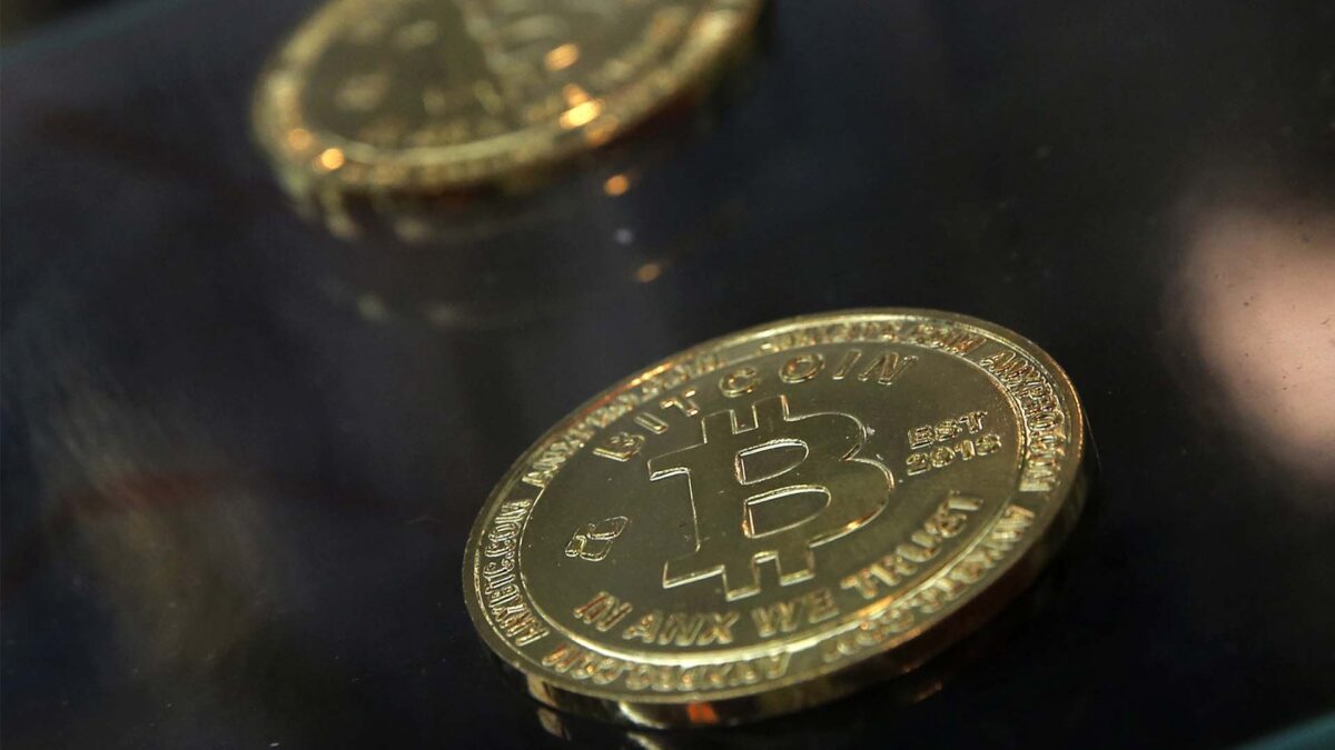 El bitcoin sube un 10% y se recupera de la brutal caída de la semana pasada