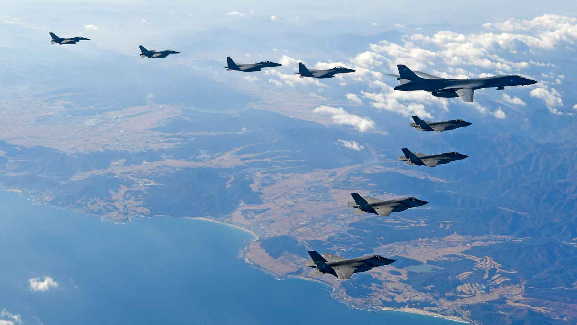 EEUU, Japón y Corea del Sur realizan ejercicios antimisiles conjuntos ante la amenaza norcoreana