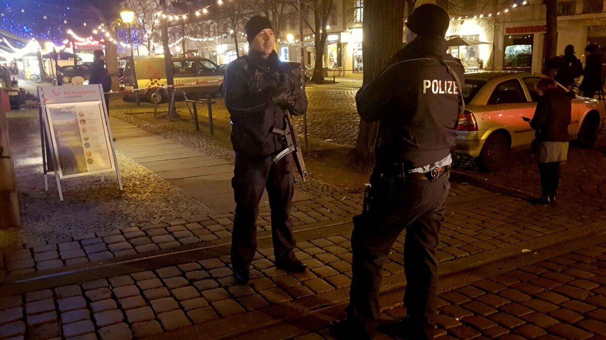 Hallan un paquete sospechoso en un mercado navideño de la ciudad alemana de Potsdam