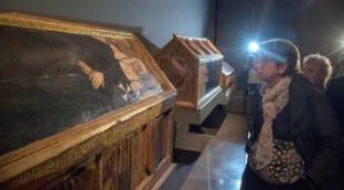 Cinco exconsejeros de Cultura de Cataluña se unen a una querella contra el traslado de Sijena