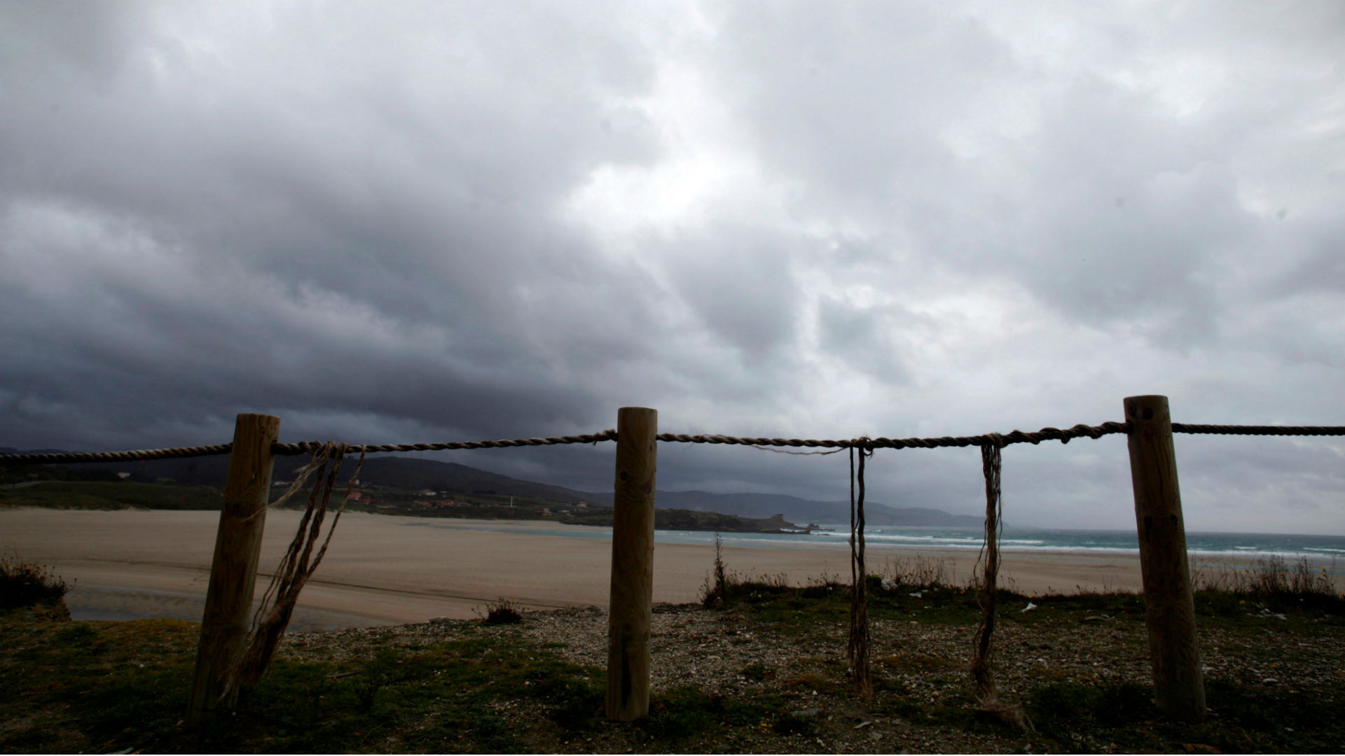 La histórica borrasca Ana trae a España 24 horas de intensas lluvias y vientos