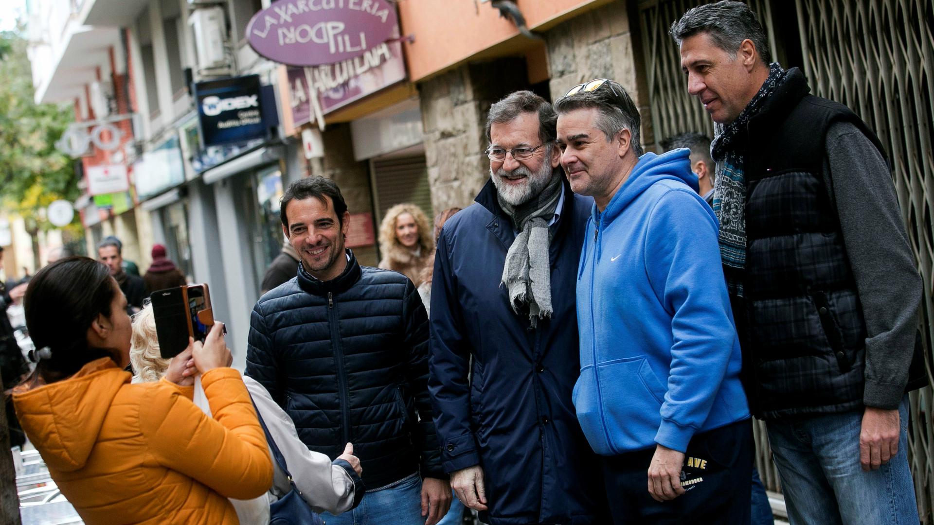 Rajoy y Puigdemont centran los últimos actos de precampaña ante las elecciones catalanas del 21D