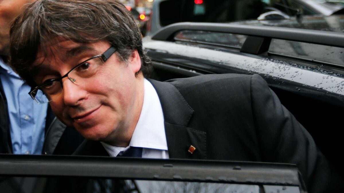 Puigdemont pasará las Navidades en Bruselas mientras decide si regresa a España