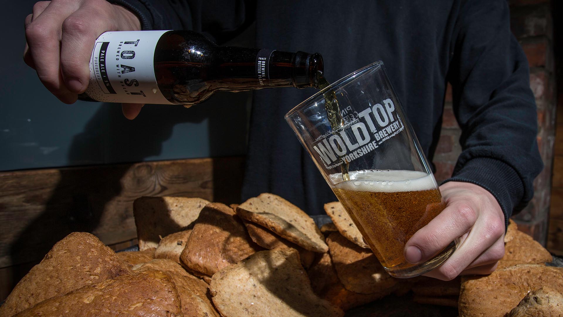 Toast Ale, la cerveza a base de pan que se rebela contra el despilfarro