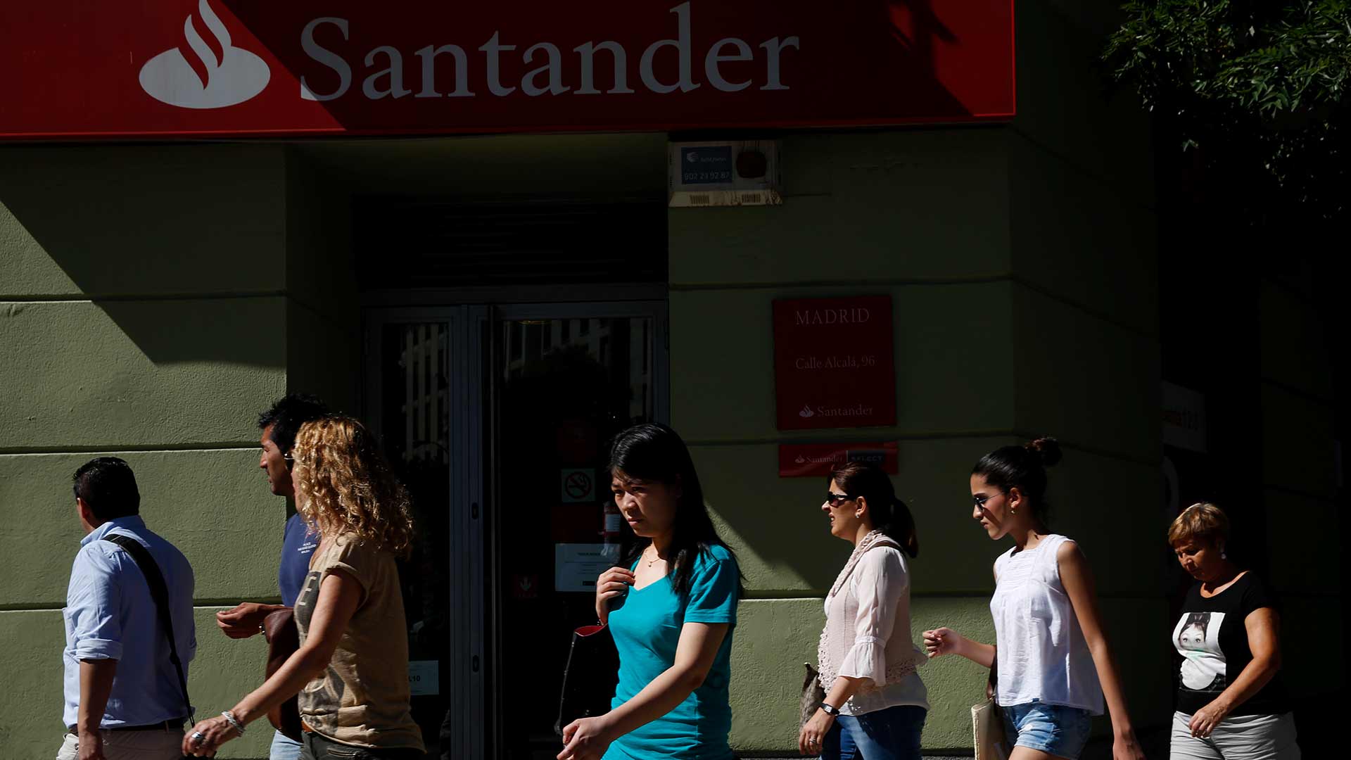 Todos los residentes en España ahora tienen derecho a una cuenta bancaria básica