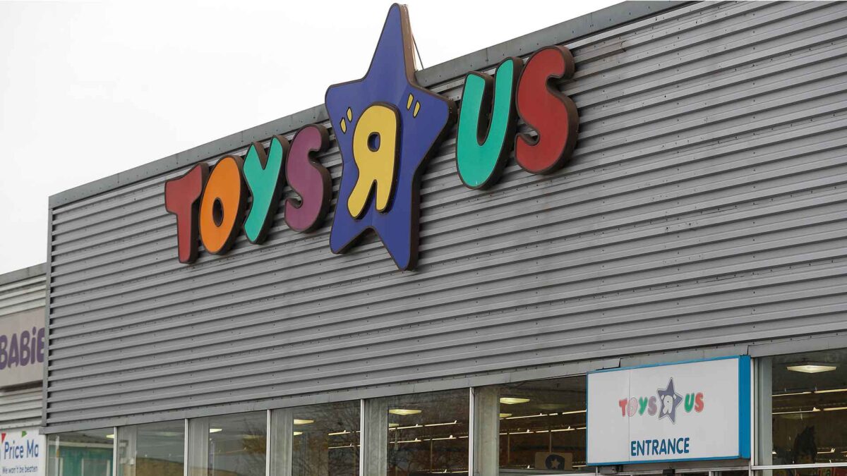 Toys «R» Us cerrará 26 tiendas en Reino Unido y pondrá en peligro 800 puestos de trabajo