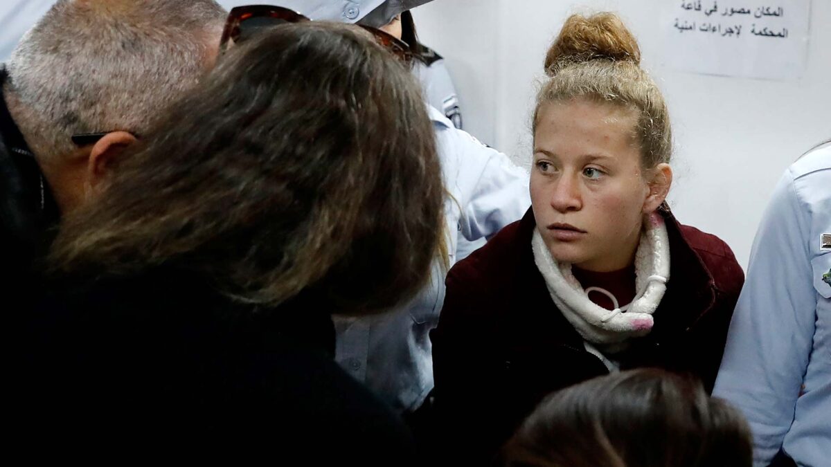 Ahed Tamimi, icono de ‘la resistencia palestina’, es acusada de agresión agravada