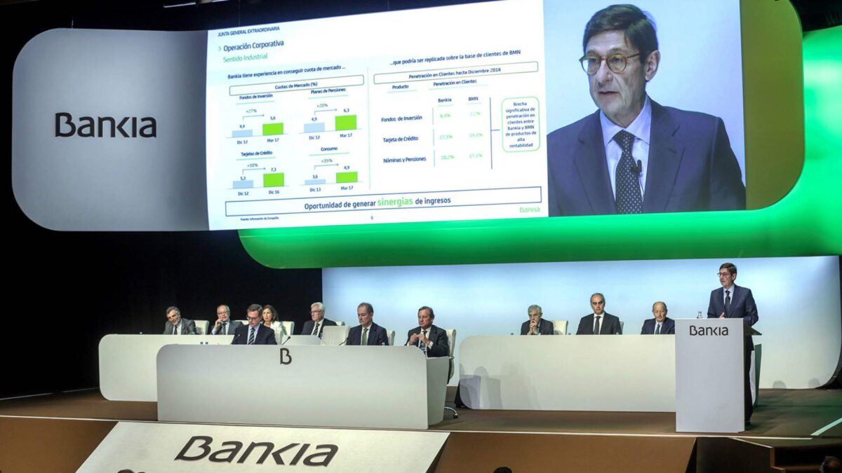 Bankia gana 816 millones de euros en 2017, un 1,4% más que el año anterior